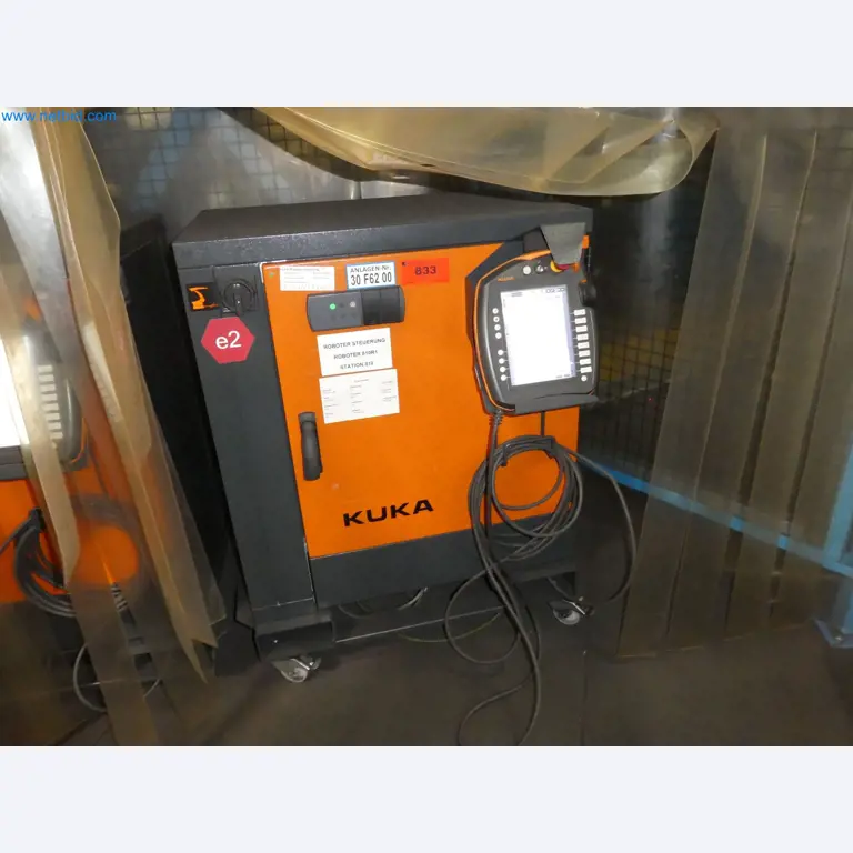 Robots, welding equipment and assembly accessories from the automotive industry-118