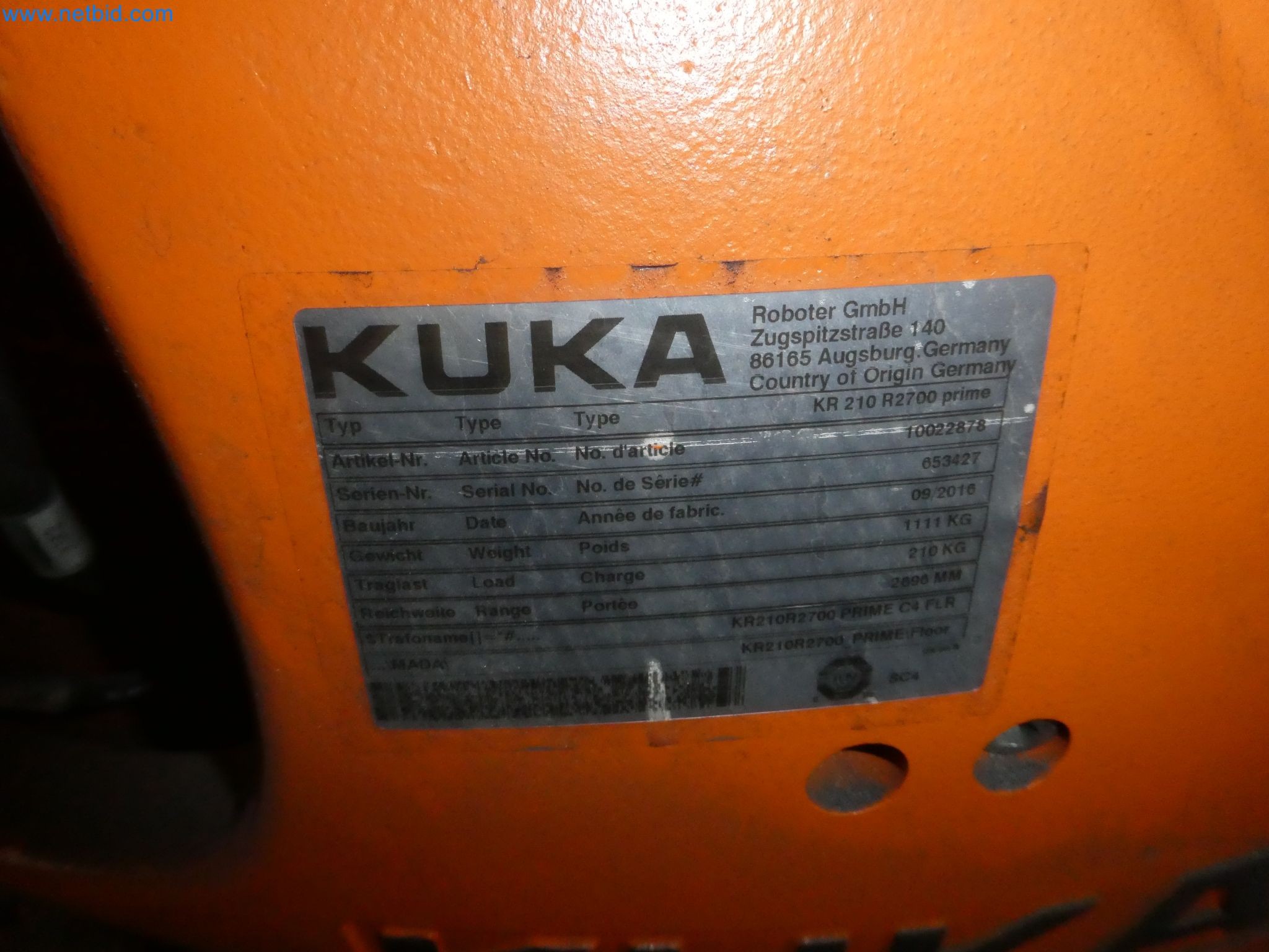 Robots, welding equipment and assembly accessories from the automotive industry-119