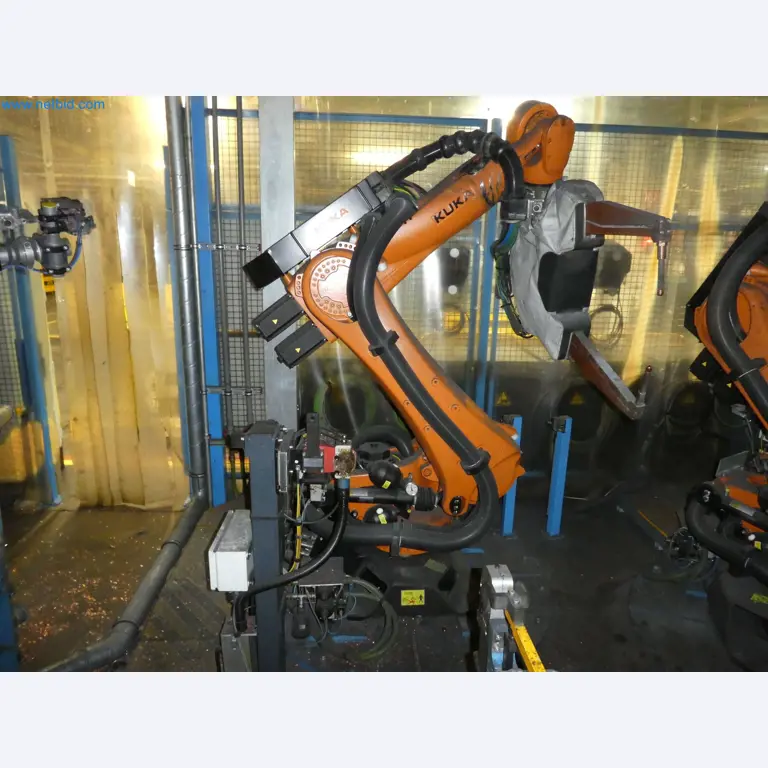Robots, welding equipment and assembly accessories from the automotive industry-127