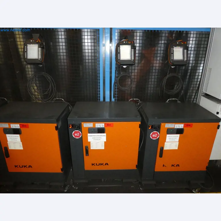 Robots, welding equipment and assembly accessories from the automotive industry-129