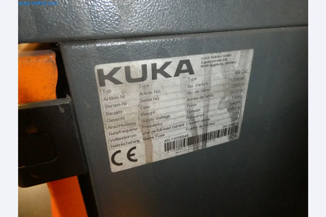 Robots, welding equipment and assembly accessories from the automotive industry-130