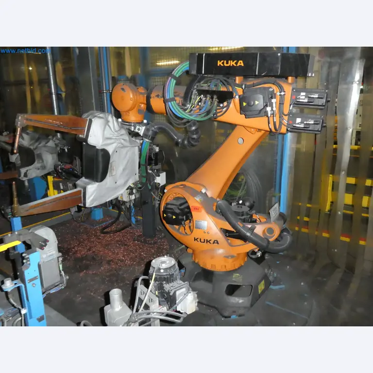 Robots, welding equipment and assembly accessories from the automotive industry-135