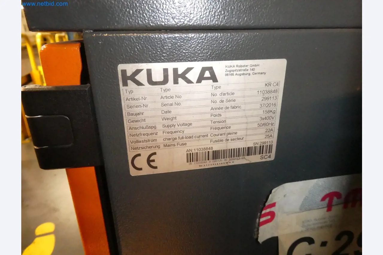 Robots, welding equipment and assembly accessories from the automotive industry-137