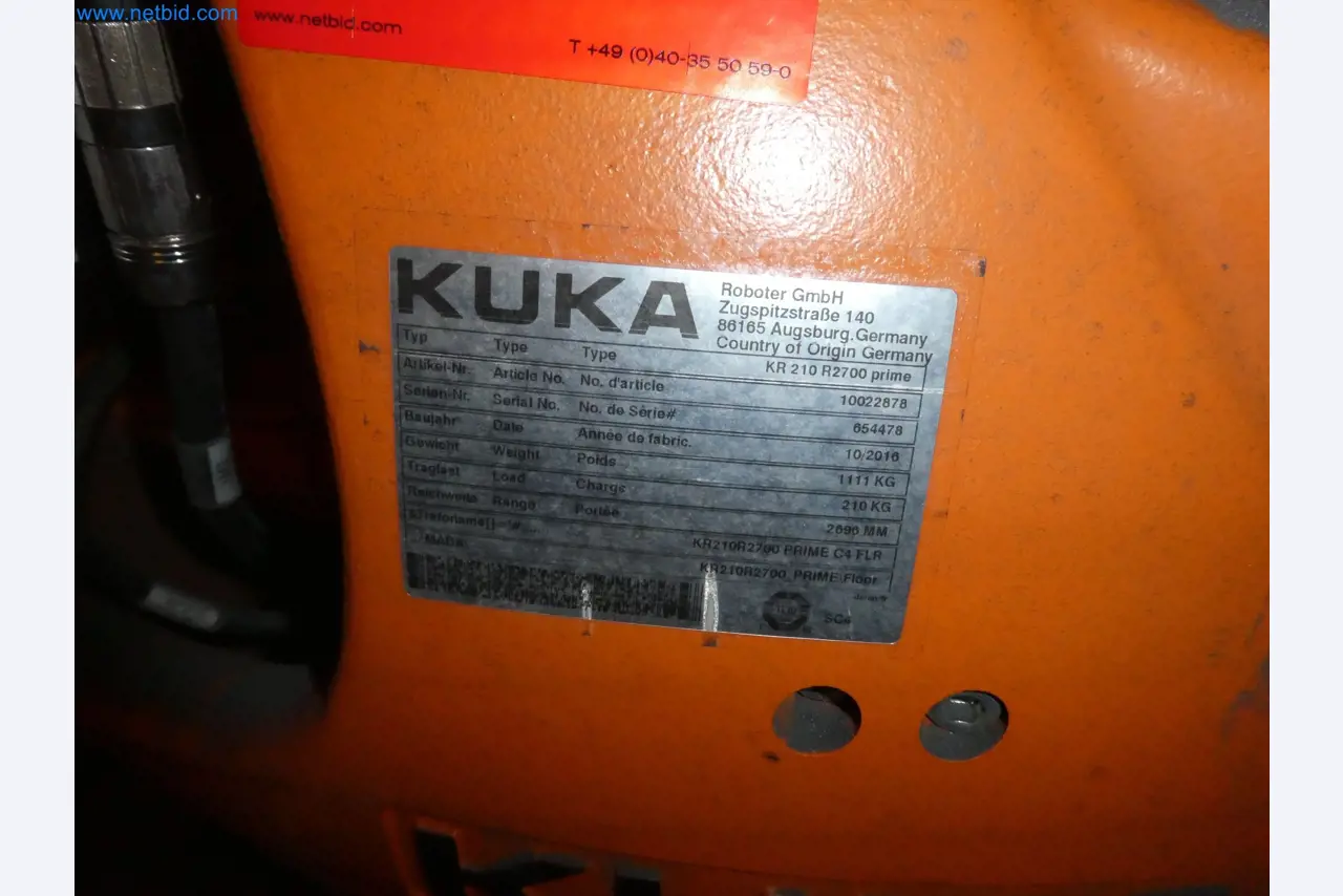 Robots, welding equipment and assembly accessories from the automotive industry-141