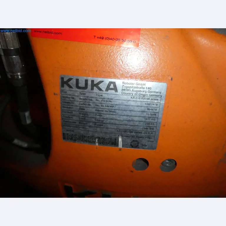 Robots, welding equipment and assembly accessories from the automotive industry-141