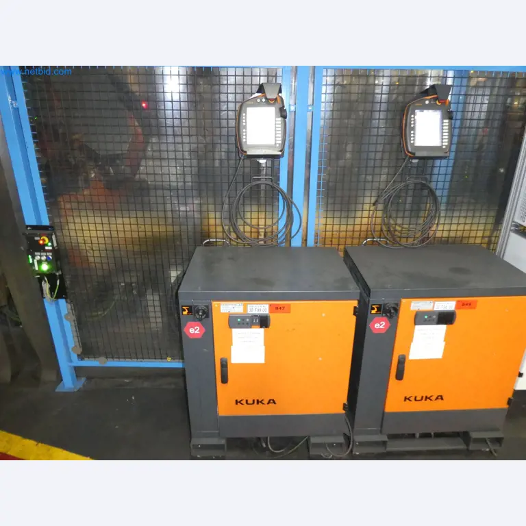 Robots, welding equipment and assembly accessories from the automotive industry-145