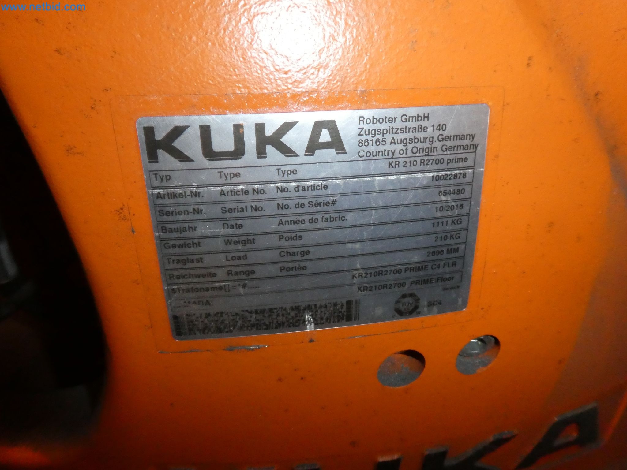 Robots, welding equipment and assembly accessories from the automotive industry-147