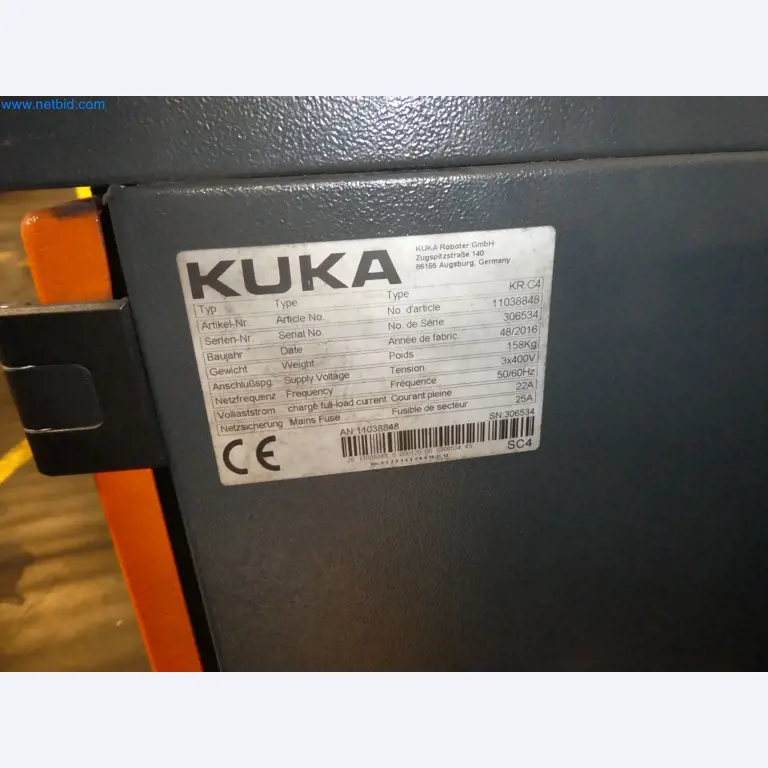 Robots, welding equipment and assembly accessories from the automotive industry-150