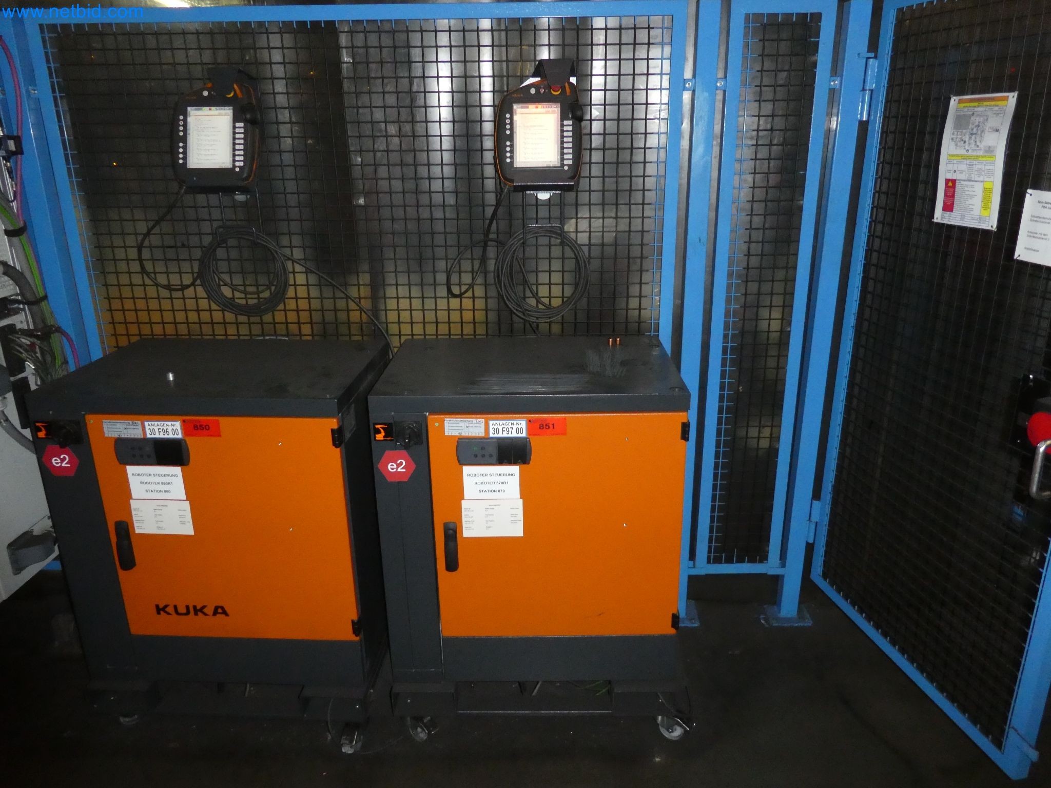 Robots, welding equipment and assembly accessories from the automotive industry-156