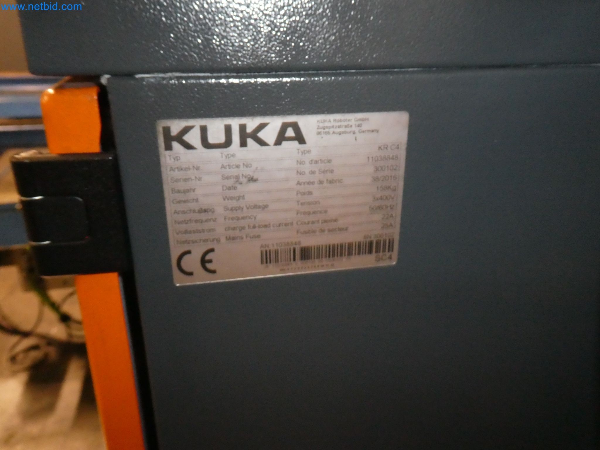 Robots, welding equipment and assembly accessories from the automotive industry-159