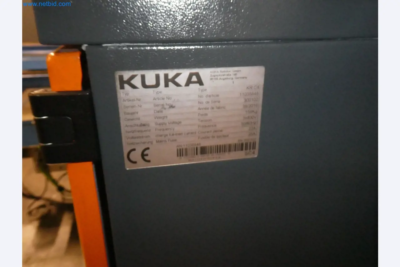 Robots, welding equipment and assembly accessories from the automotive industry-159