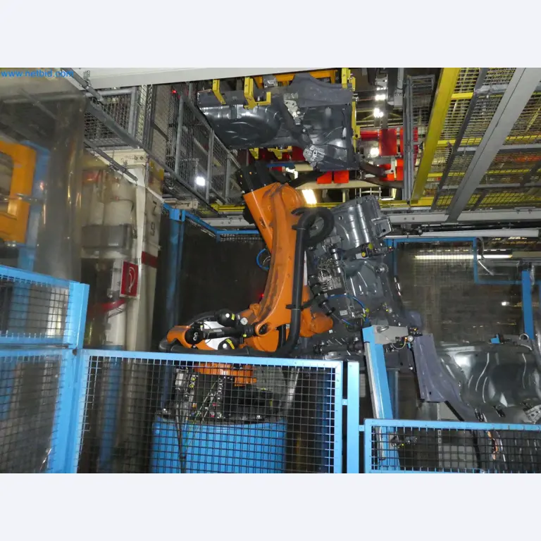 Robots, welding equipment and assembly accessories from the automotive industry-161