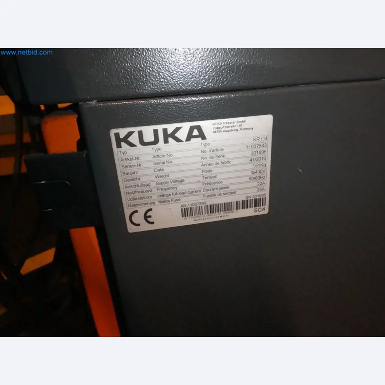 Robots, welding equipment and assembly accessories from the automotive industry-168