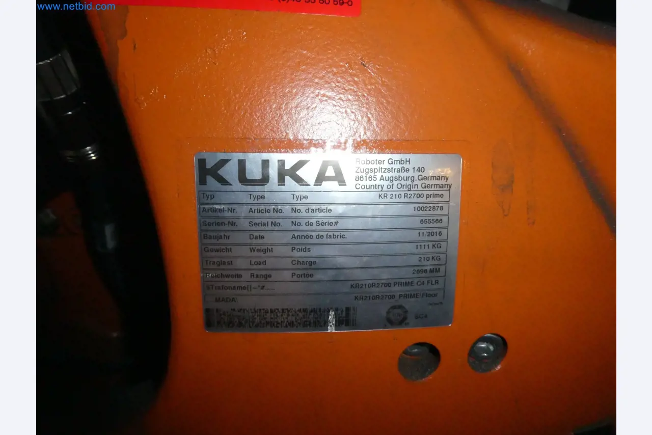 Robots, welding equipment and assembly accessories from the automotive industry-169