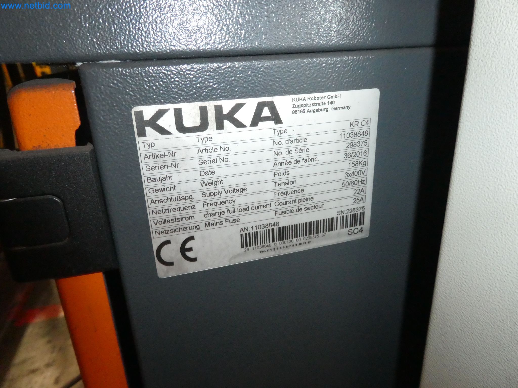 Robots, welding equipment and assembly accessories from the automotive industry-17