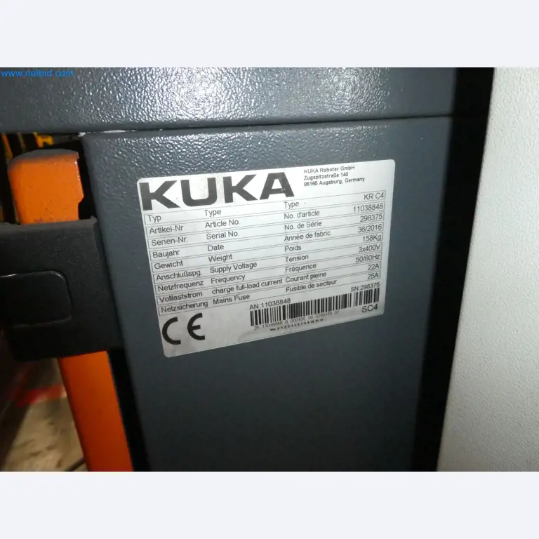 Robots, welding equipment and assembly accessories from the automotive industry-17