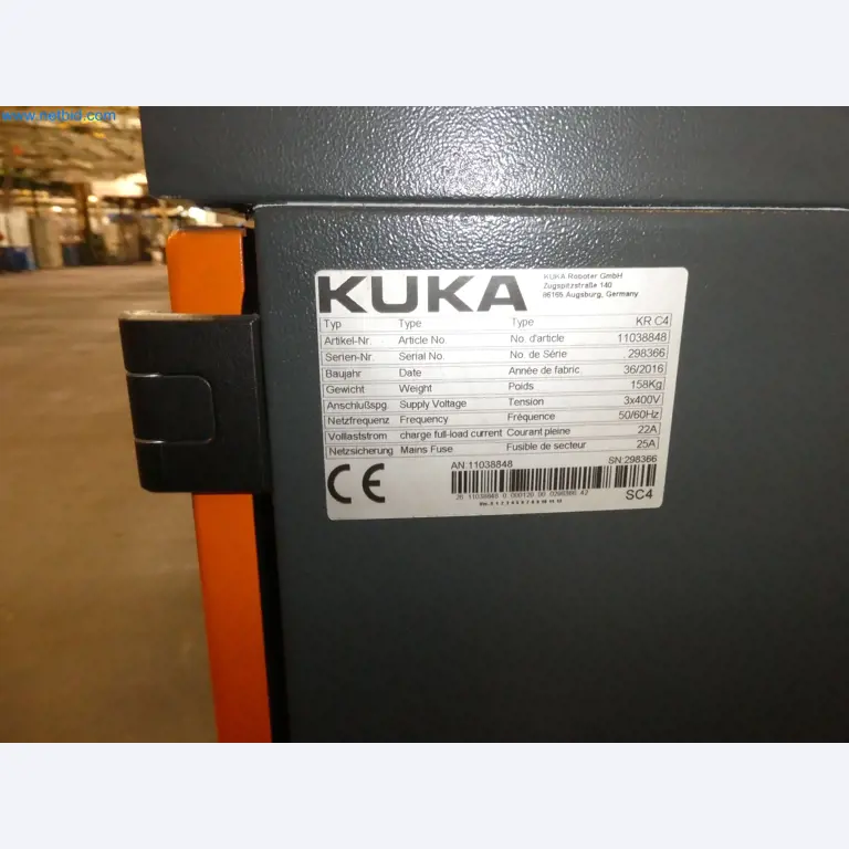 Robots, welding equipment and assembly accessories from the automotive industry-181