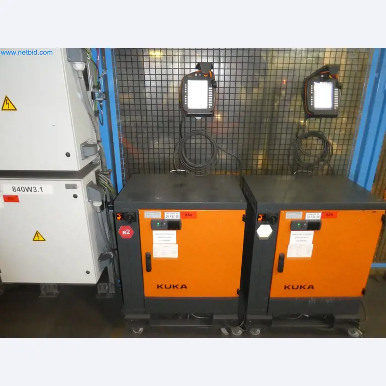 Robots, welding equipment and assembly accessories from the automotive industry-182