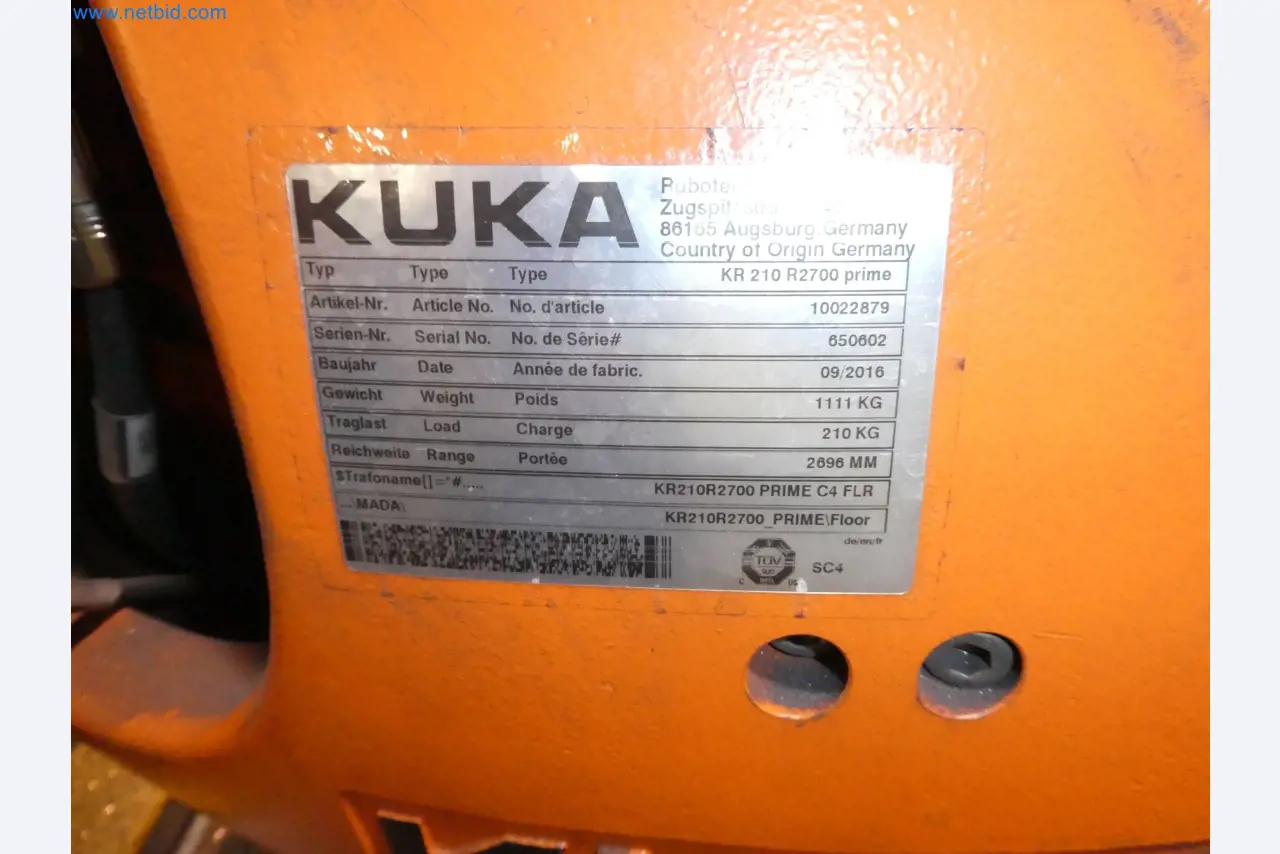 Robots, welding equipment and assembly accessories from the automotive industry-18