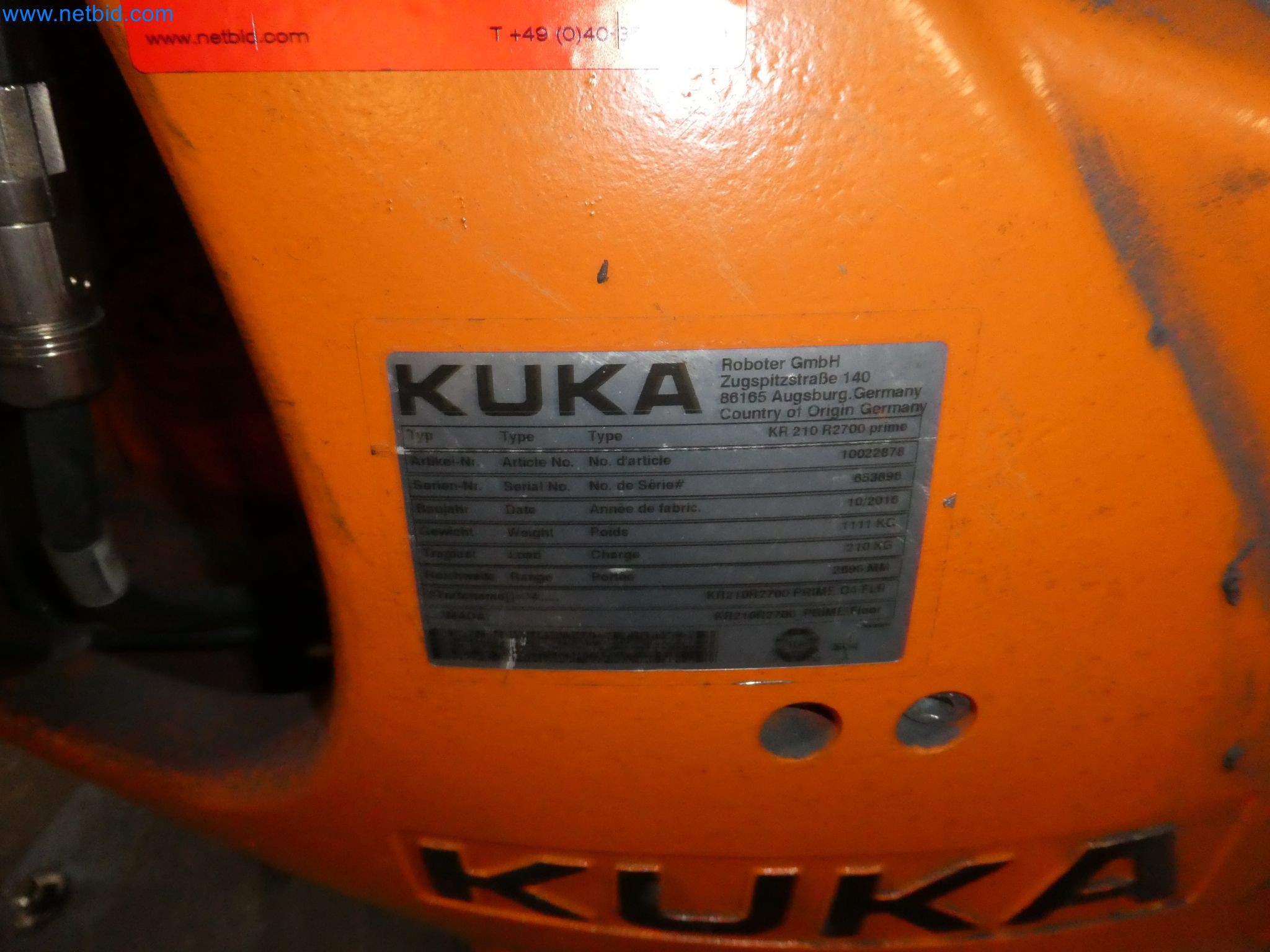 Robots, welding equipment and assembly accessories from the automotive industry-193