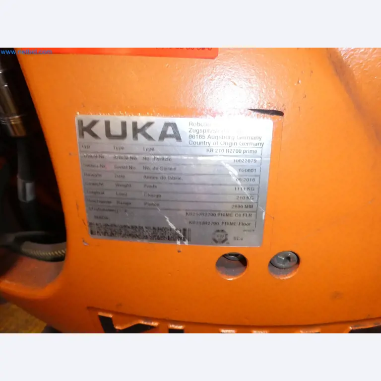 Robots, welding equipment and assembly accessories from the automotive industry-23