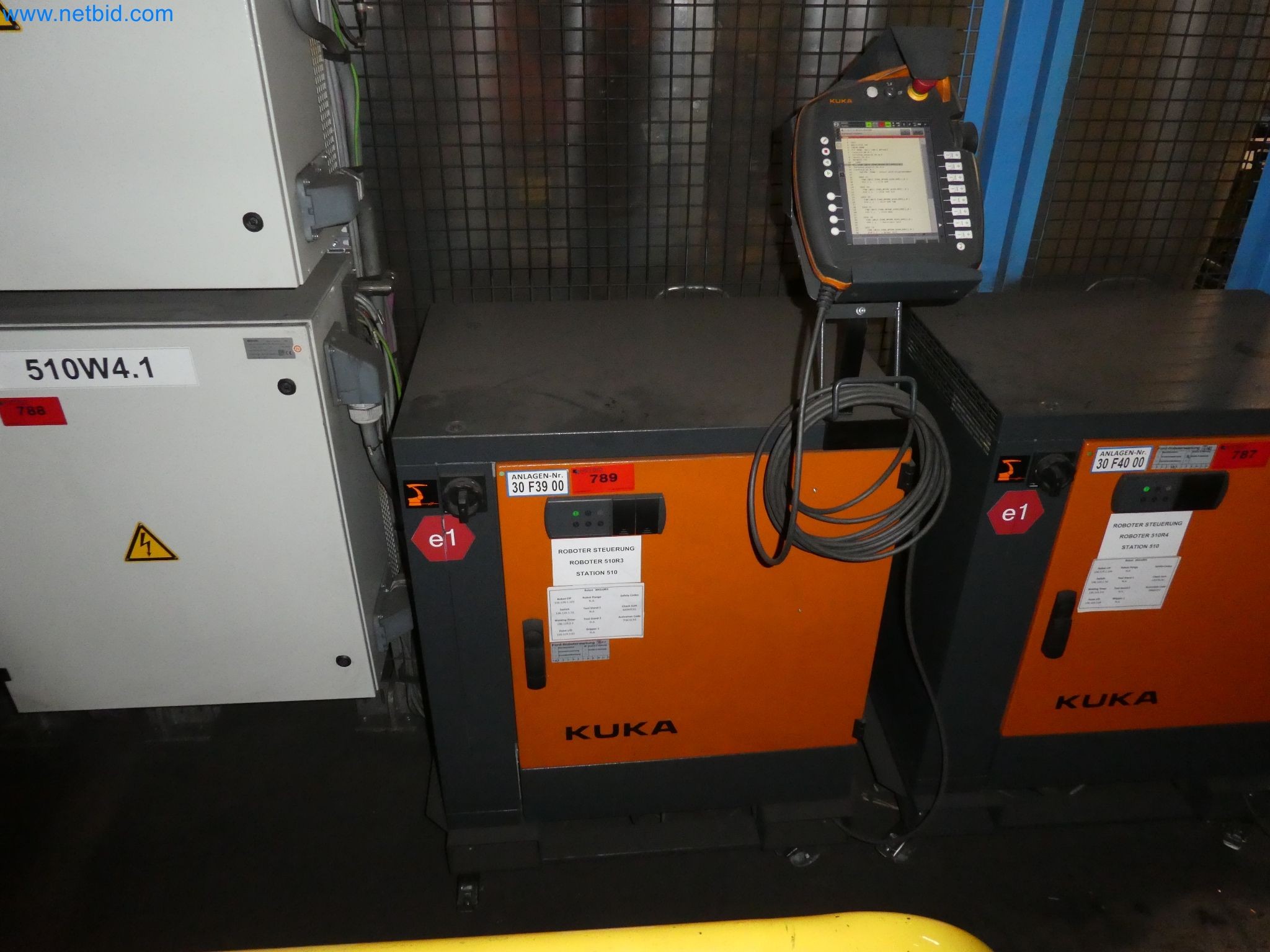 Robots, welding equipment and assembly accessories from the automotive industry-24