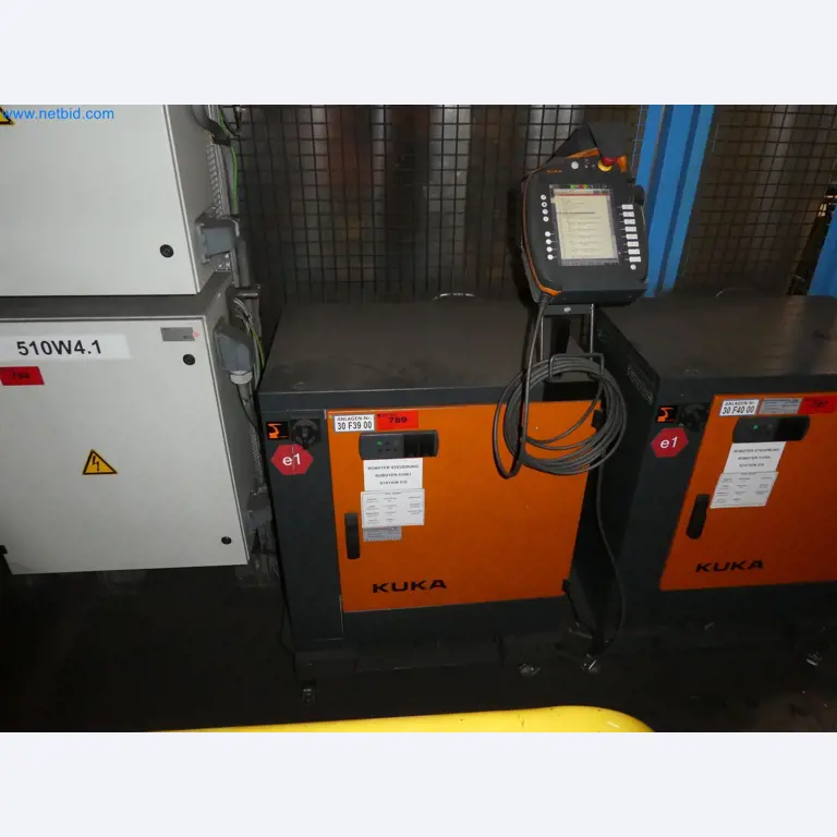 Robots, welding equipment and assembly accessories from the automotive industry-24