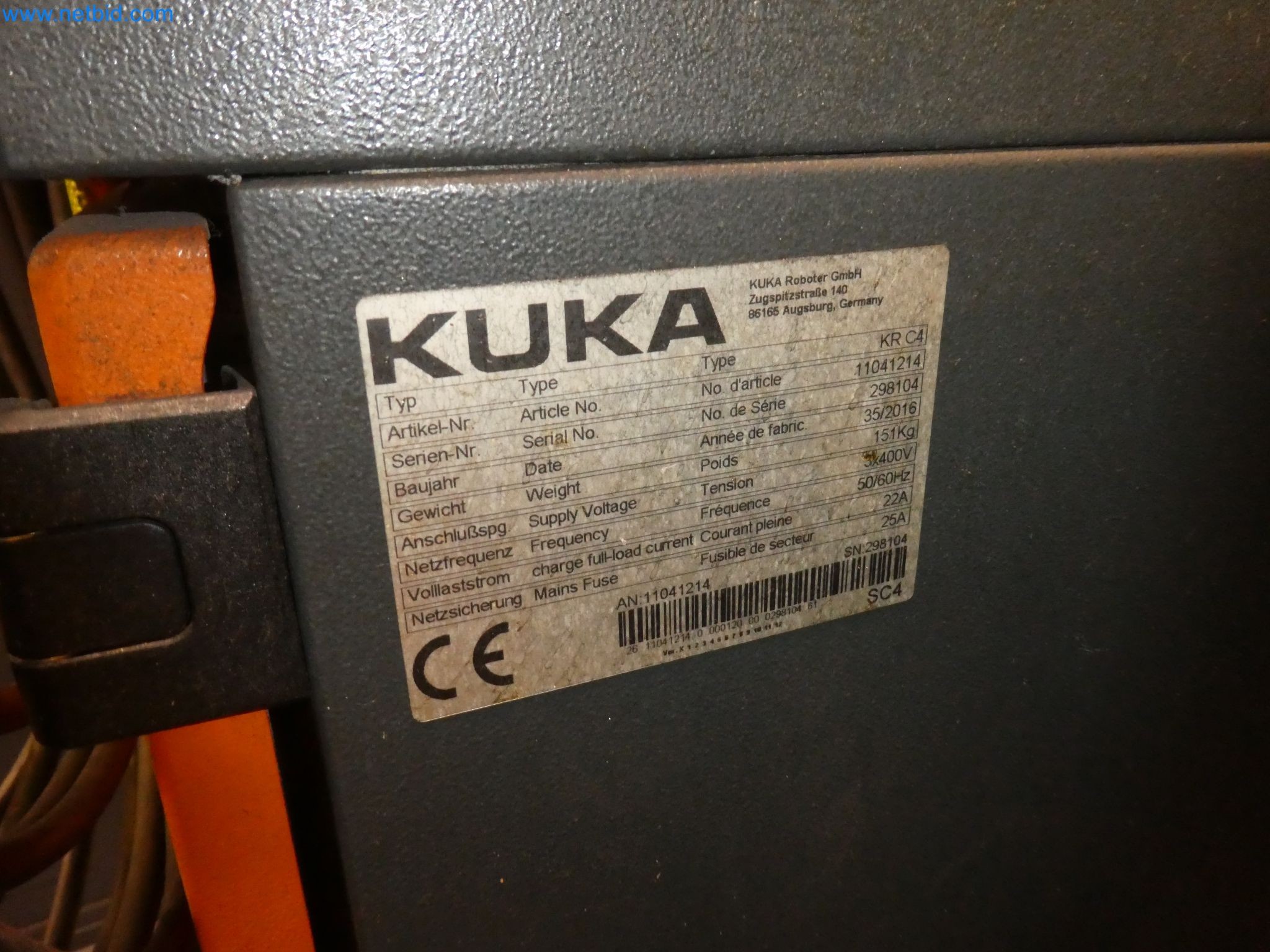 Robots, welding equipment and assembly accessories from the automotive industry-29