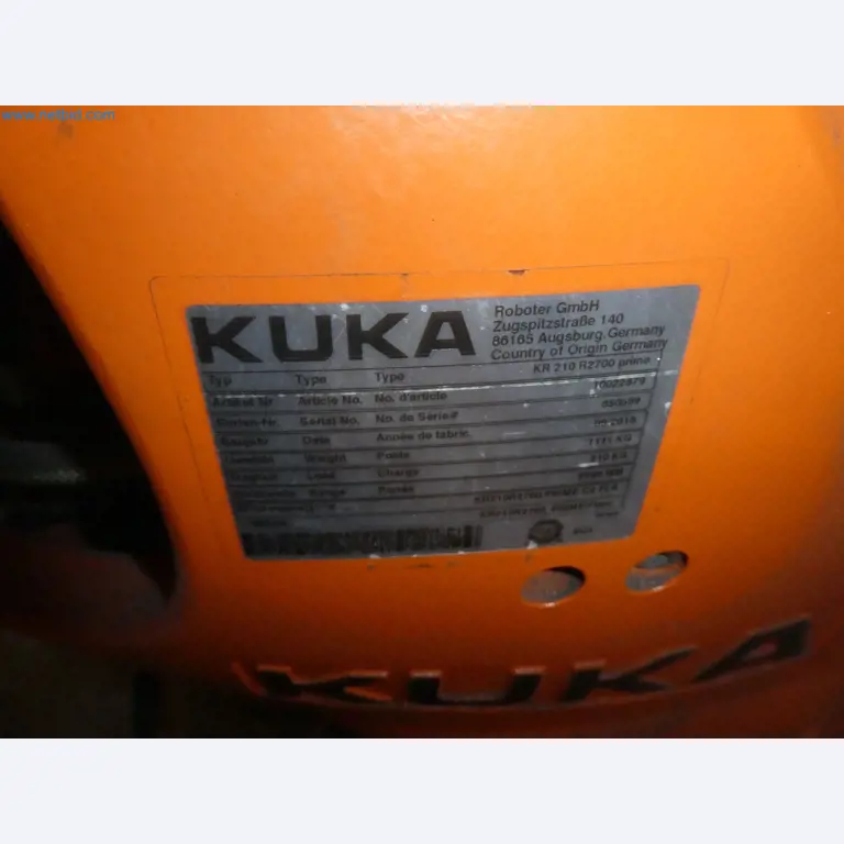 Robots, welding equipment and assembly accessories from the automotive industry-2