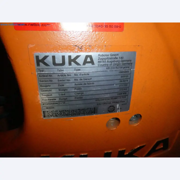 Robots, welding equipment and assembly accessories from the automotive industry-46