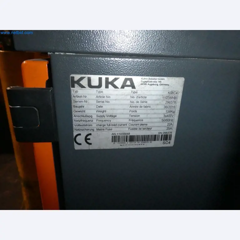 Robots, welding equipment and assembly accessories from the automotive industry-4