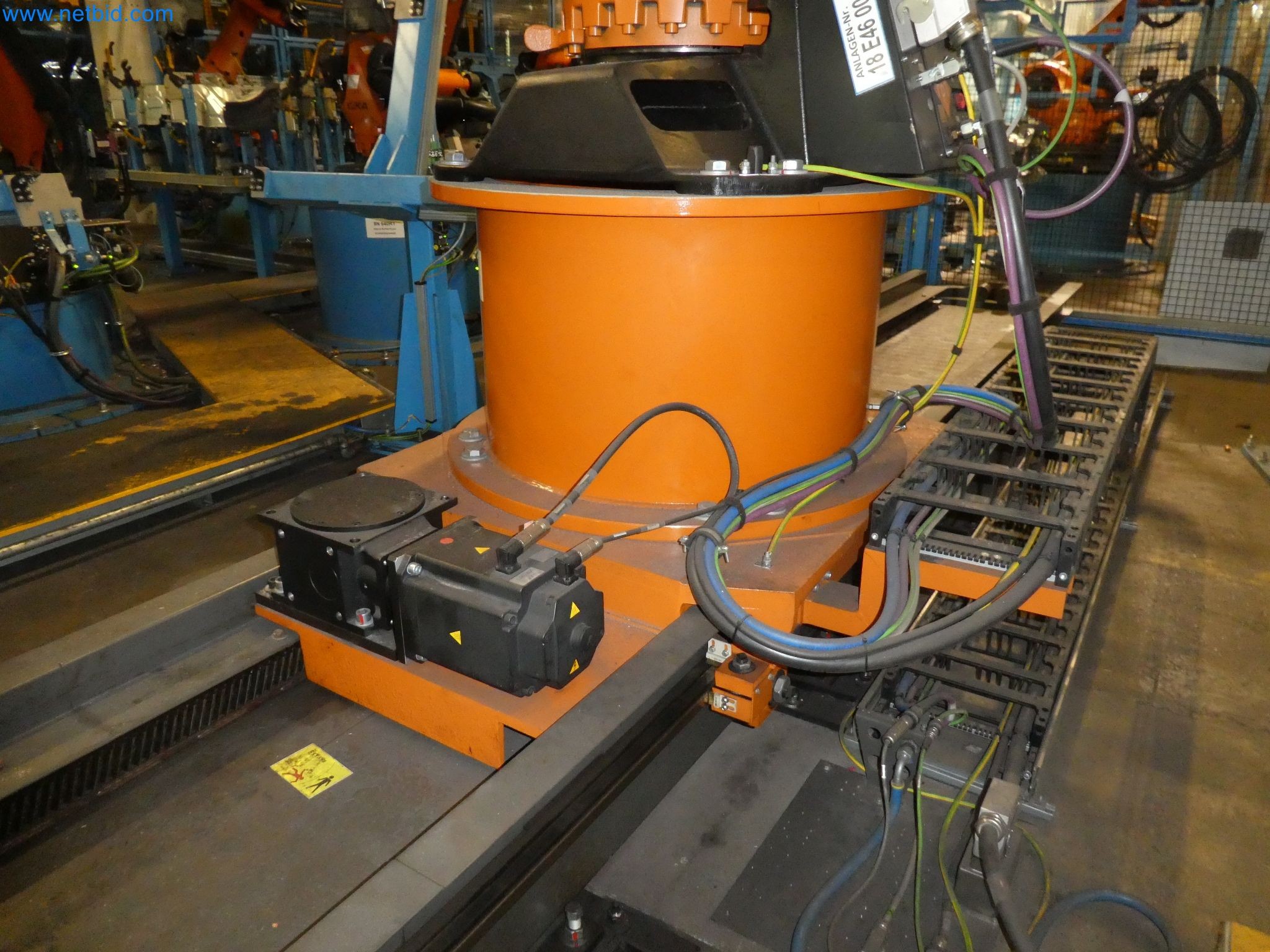 Robots, welding equipment and assembly accessories from the automotive industry-53