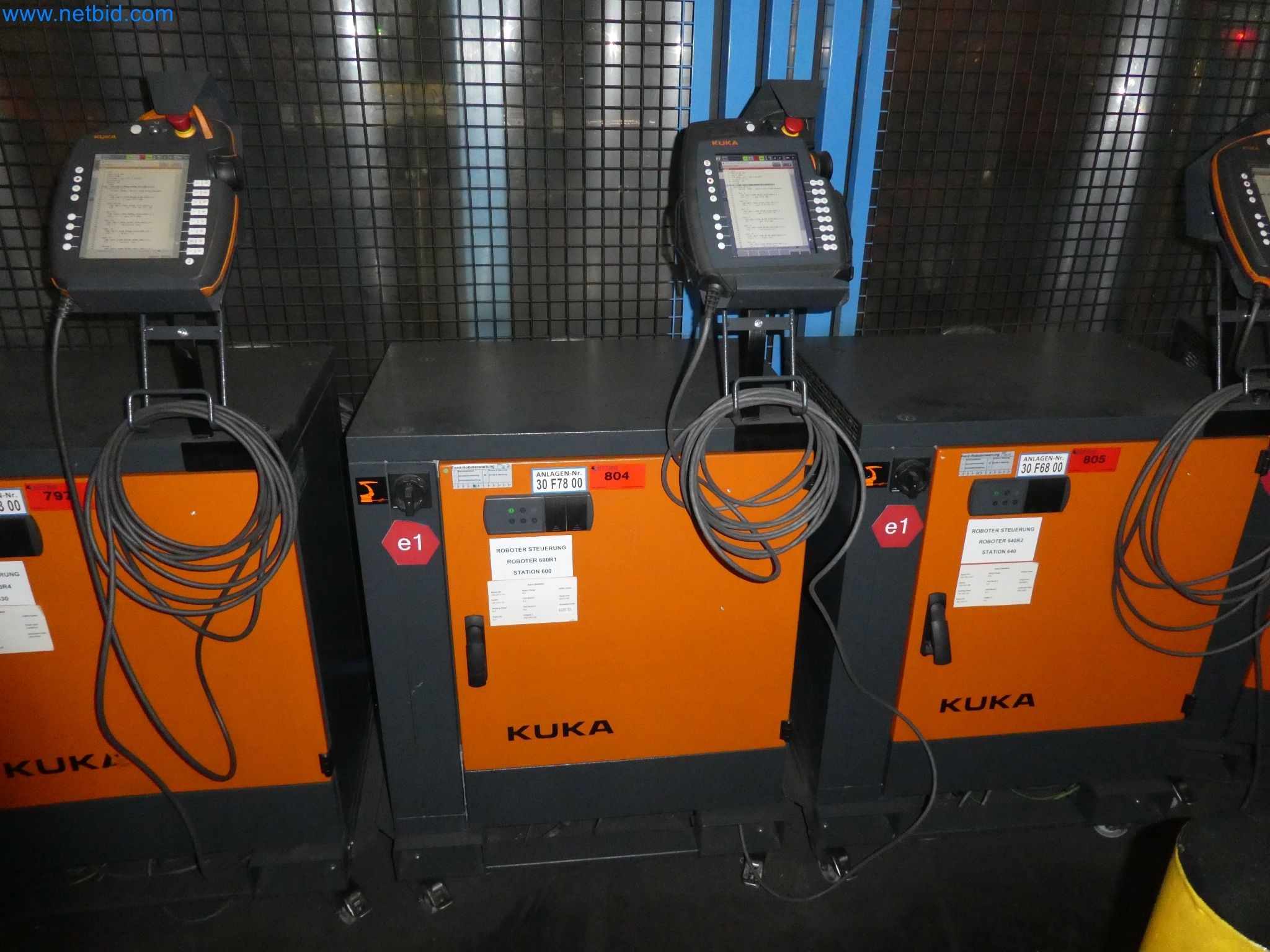 Robots, welding equipment and assembly accessories from the automotive industry-56