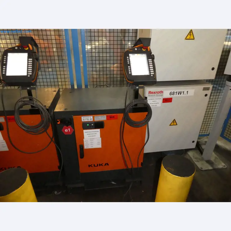 Robots, welding equipment and assembly accessories from the automotive industry-57