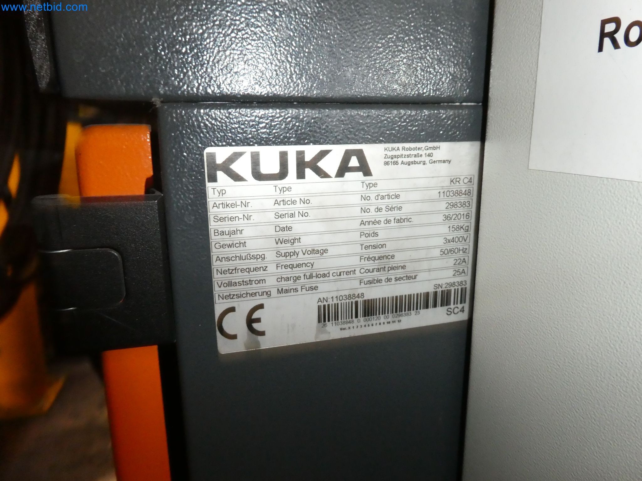 Robots, welding equipment and assembly accessories from the automotive industry-61