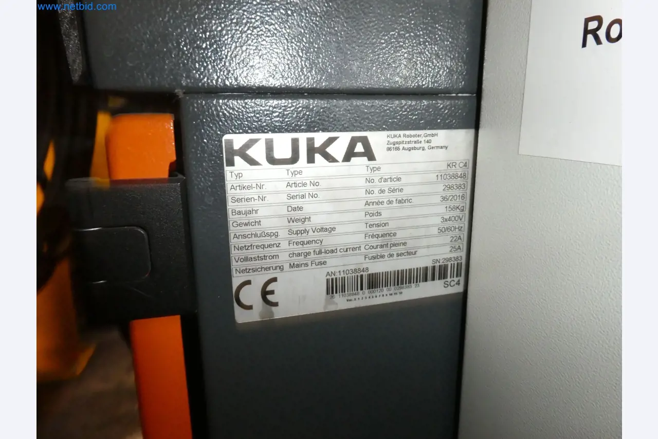 Robots, welding equipment and assembly accessories from the automotive industry-61