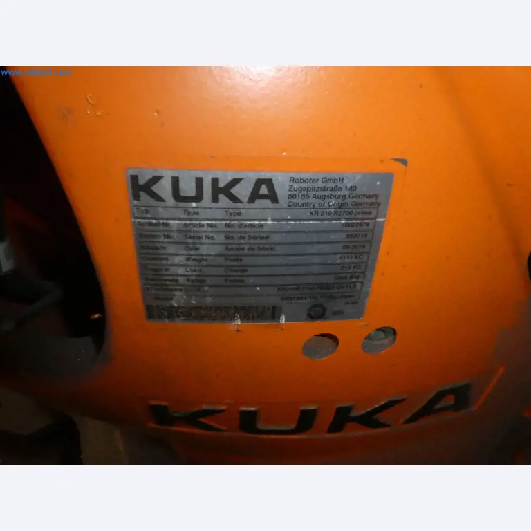 Robots, welding equipment and assembly accessories from the automotive industry-69