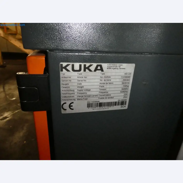 Robots, welding equipment and assembly accessories from the automotive industry-71