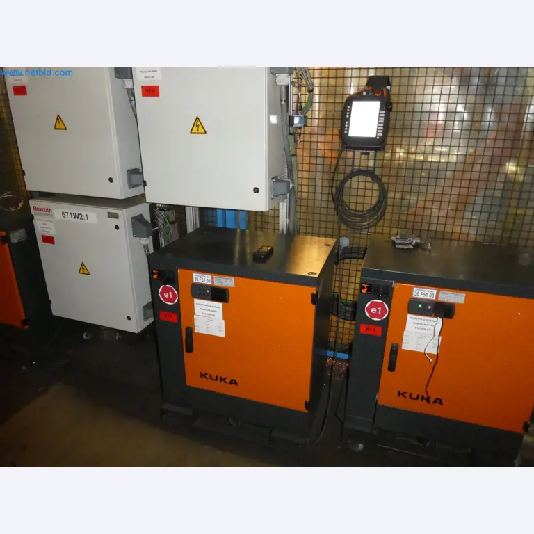 Robots, welding equipment and assembly accessories from the automotive industry-74