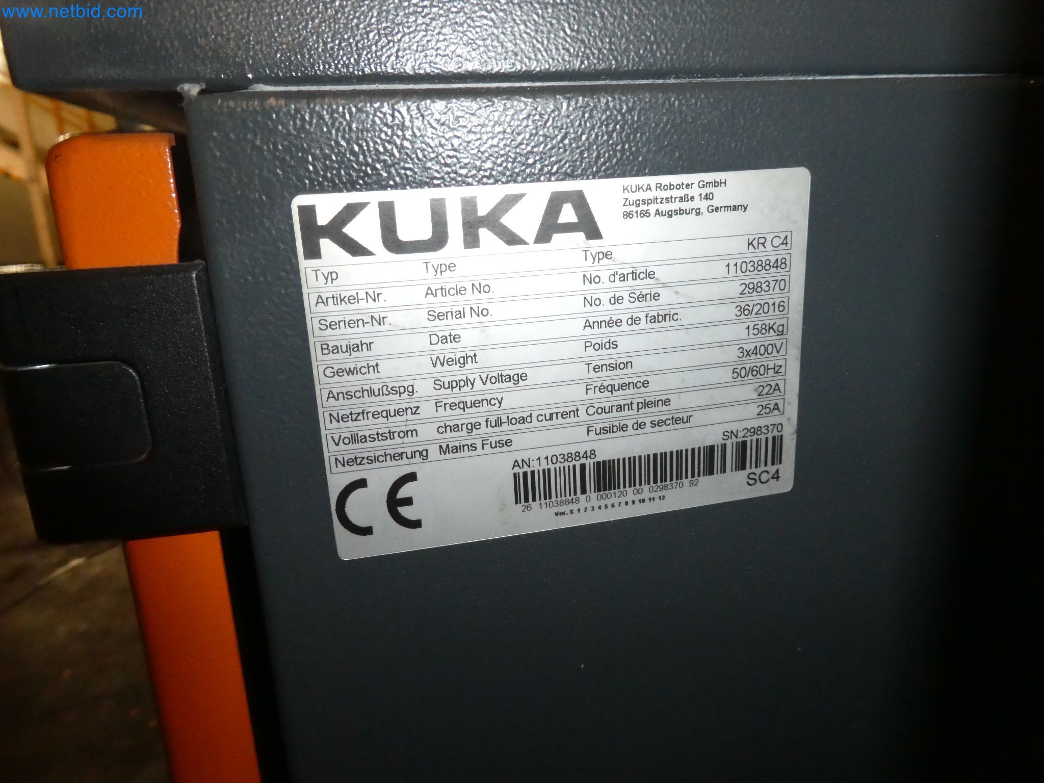 Robots, welding equipment and assembly accessories from the automotive industry-79