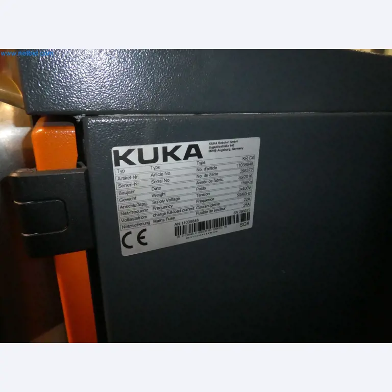 Robots, welding equipment and assembly accessories from the automotive industry-80