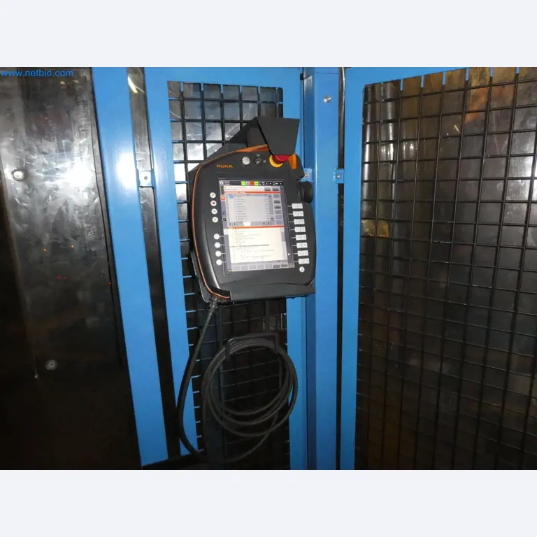 Robots, welding equipment and assembly accessories from the automotive industry-84