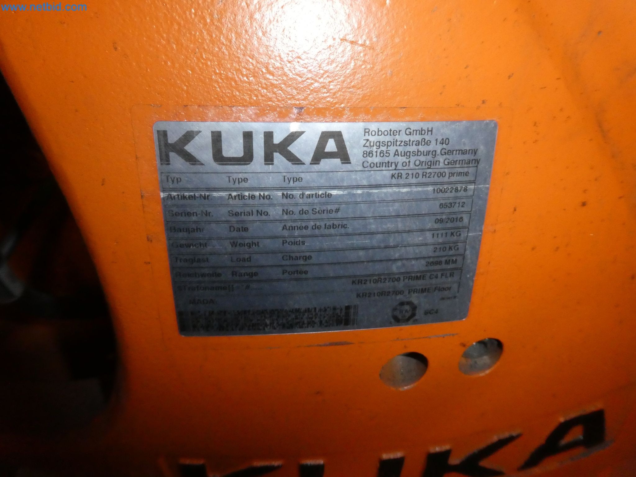 Robots, welding equipment and assembly accessories from the automotive industry-93