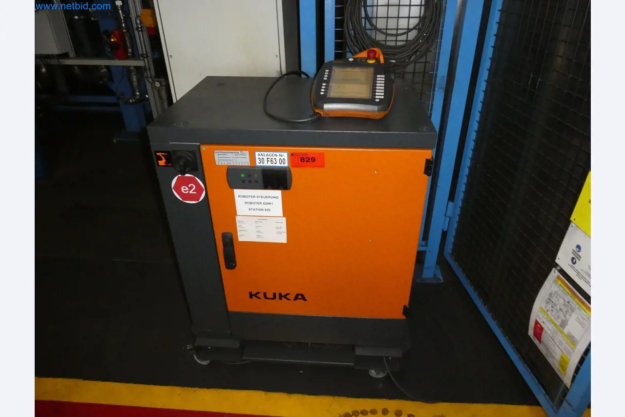 Robots, welding equipment and assembly accessories from the automotive industry-97