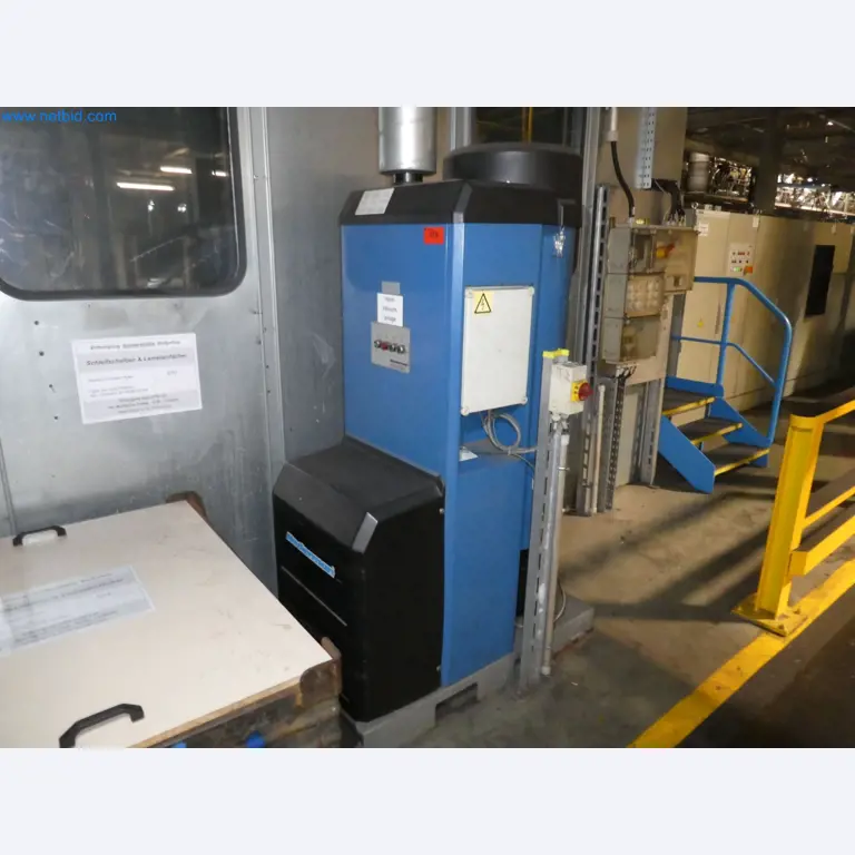 Robots, equipos de soldadura y accesorios de montaje de la industria del automóvil-1