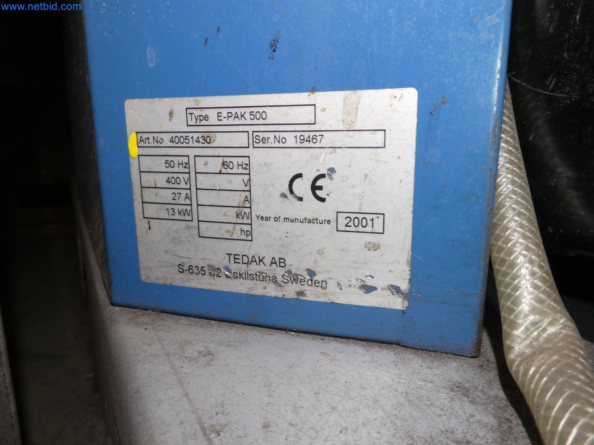 Robots, equipos de soldadura y accesorios de montaje de la industria del automóvil-5