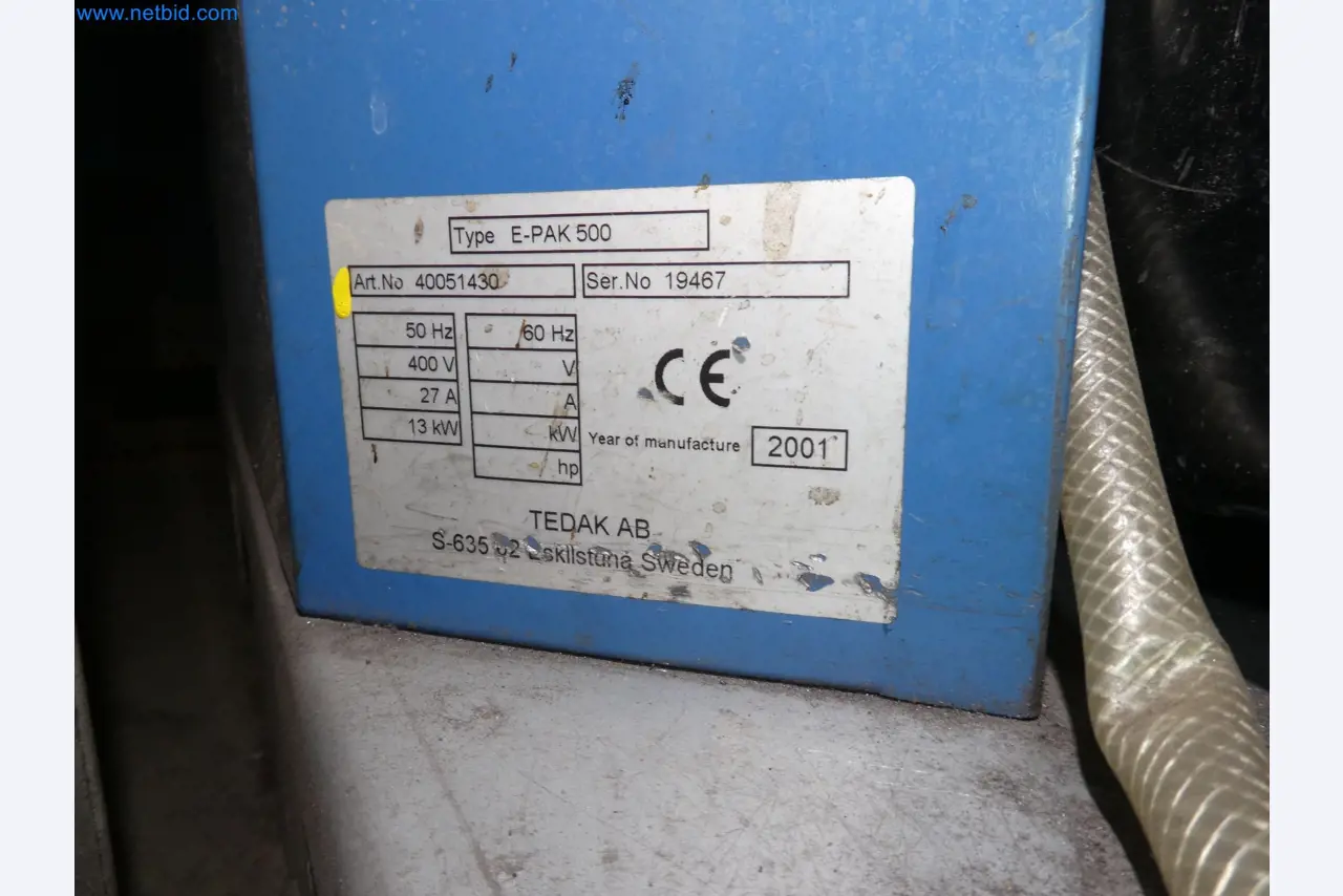 Robots, equipos de soldadura y accesorios de montaje de la industria del automóvil-5