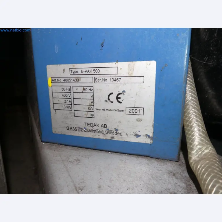 Robots, equipos de soldadura y accesorios de montaje de la industria del automóvil-5