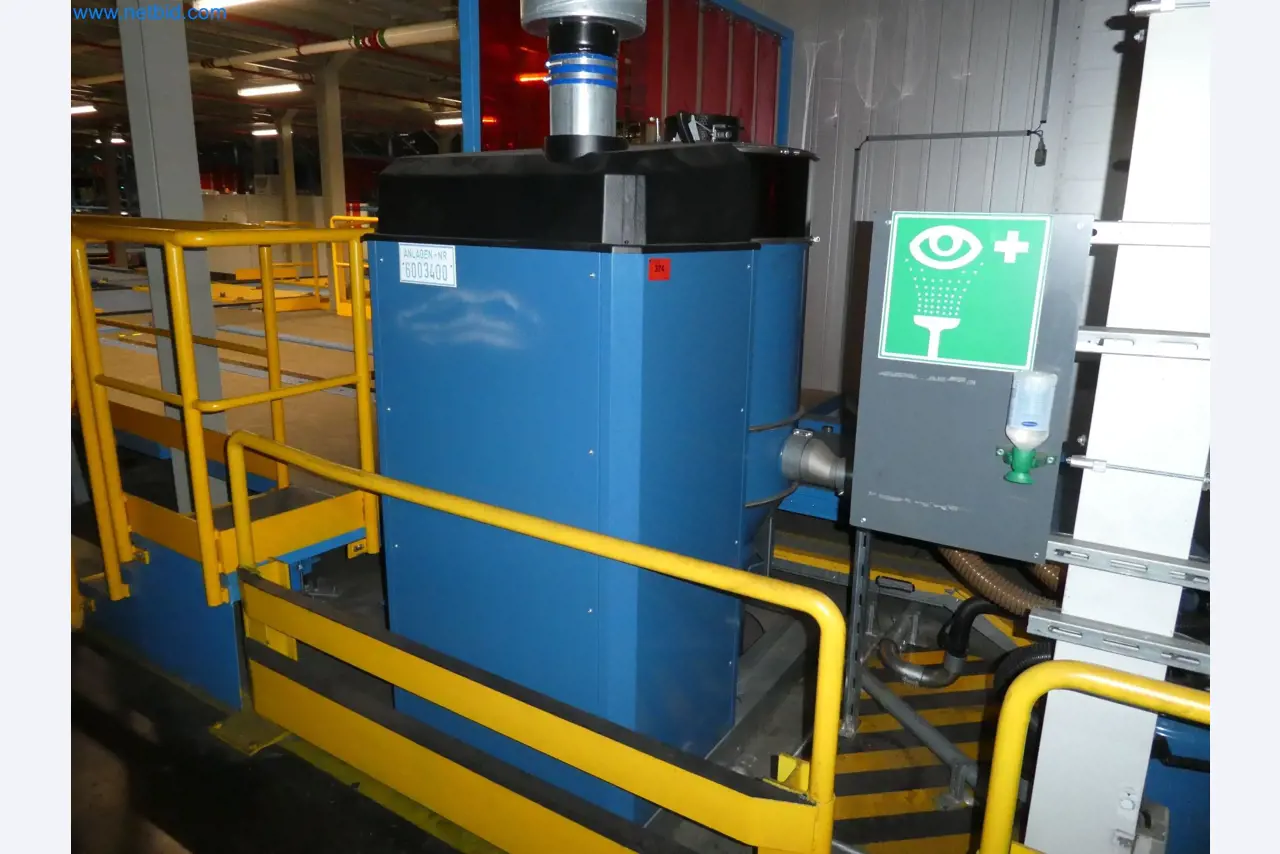 Robots, equipos de soldadura y accesorios de montaje de la industria del automóvil-1