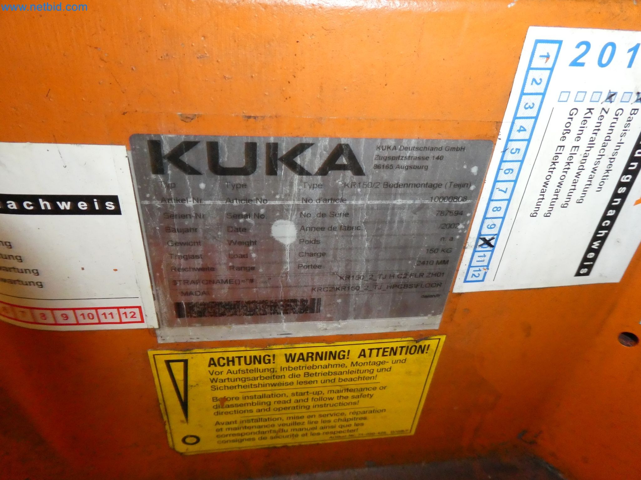 Robots, welding equipment and assembly accessories from the automotive industry-115